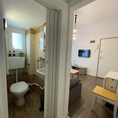Lägenhet 7 *