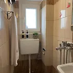 Lägenhet 7 *